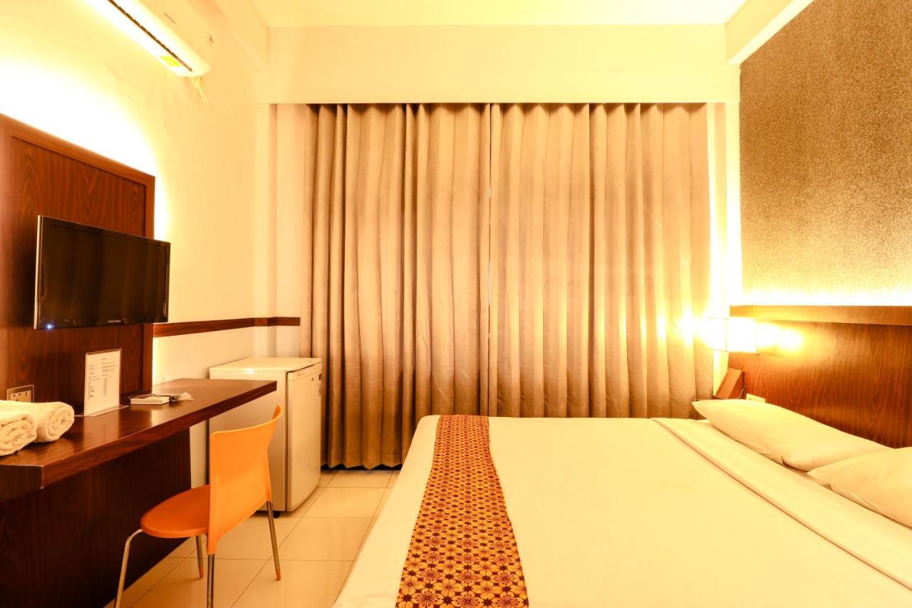 Hotel Jawa Σουραμπάγια Εξωτερικό φωτογραφία