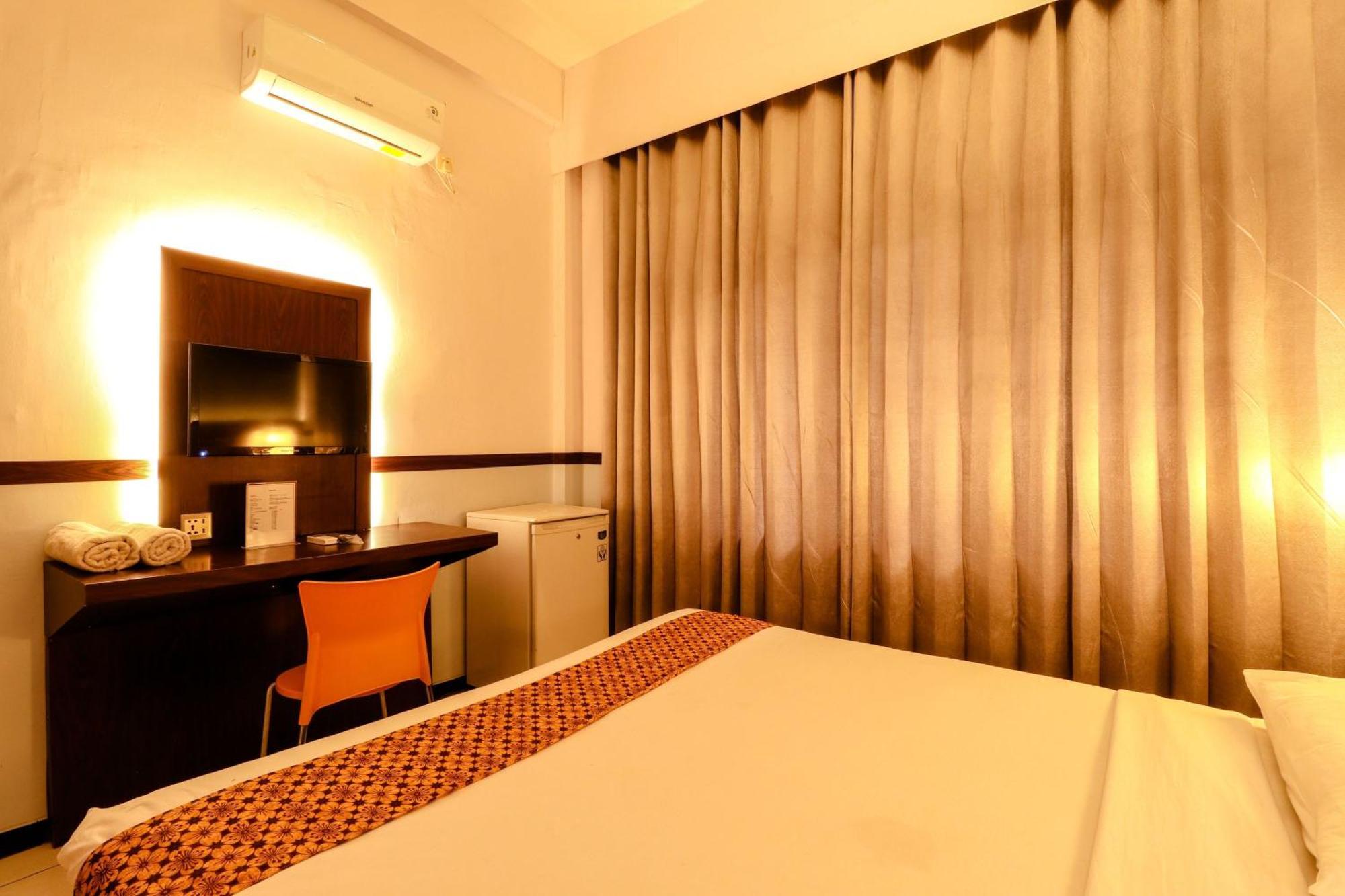 Hotel Jawa Σουραμπάγια Εξωτερικό φωτογραφία